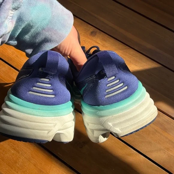 Hoka Women's Bondi 8 Sneakers in Blue and Aqua Size 9 - Picture 5 of 7